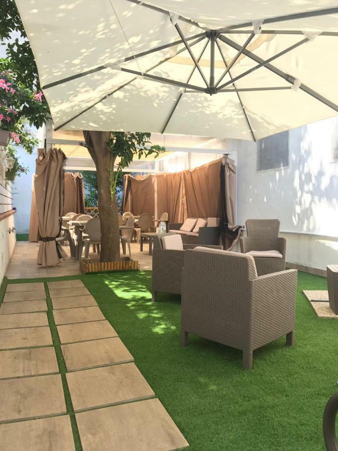 Virgilio'S Garden Acomodação com café da manhã Castellammare di Stabia Exterior foto