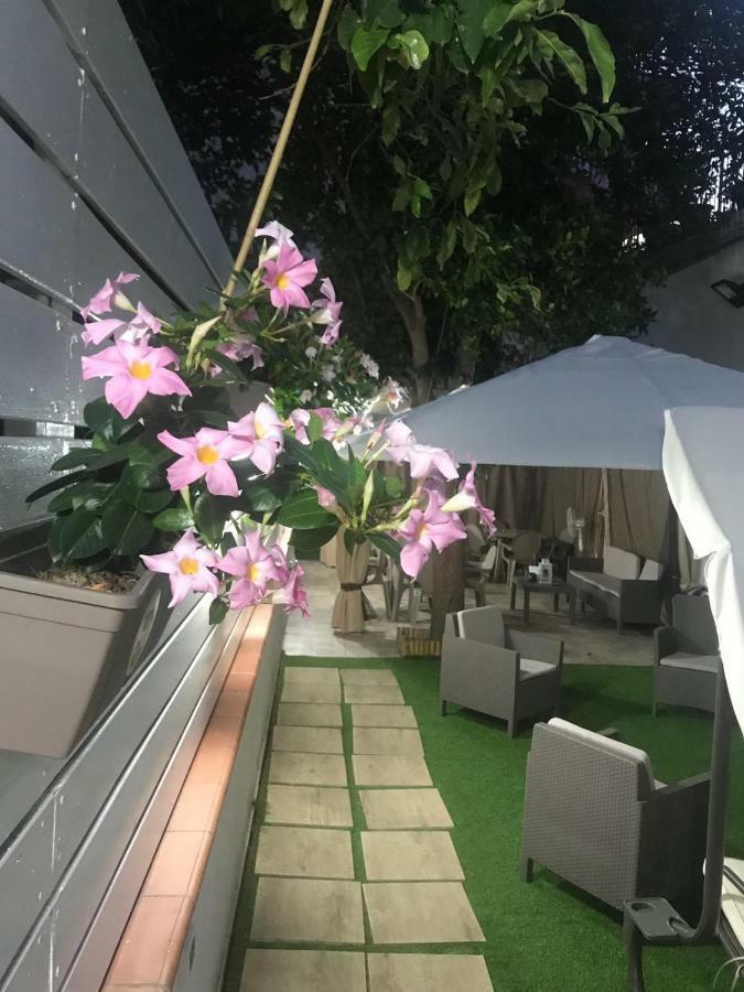 Virgilio'S Garden Acomodação com café da manhã Castellammare di Stabia Exterior foto
